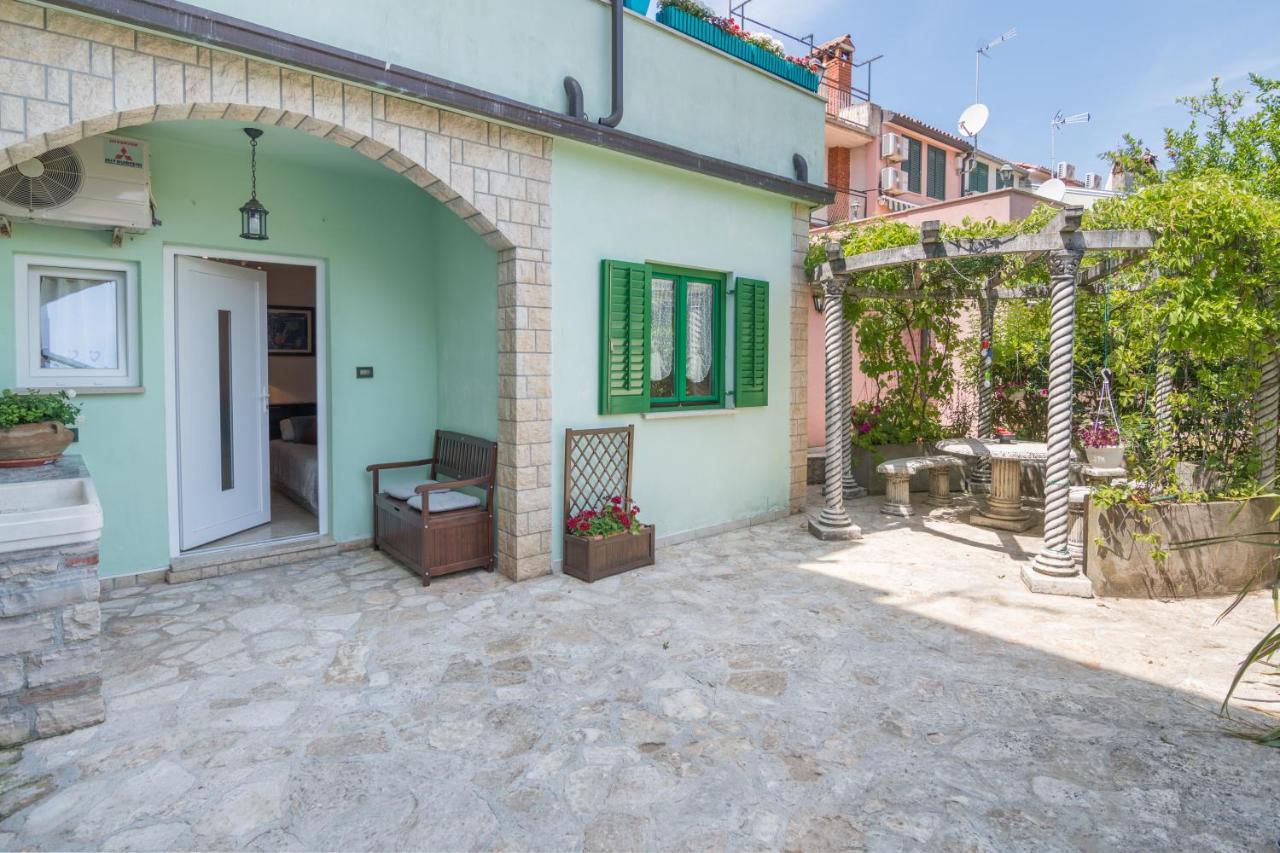 Secret Garden Apartment Poreč Extérieur photo